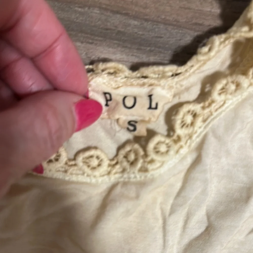 POL Sweet And Simple Racerback Sleeveless Babydoll Tank Womens Small Zip Cream - Picture 2 of 9